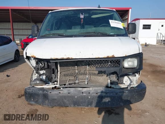 ✅ 2017 Chevrolet Express Cargo • VIN: 1GCWGBFF1H1136625 • Lot: 43149664. Listed on IAAI with 207,694 mi. Free auction sales archive from the USA and detailed vehicle history report at DreamBid. Image 13.
