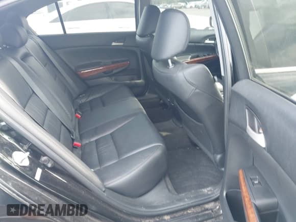 ✅ 2011 Honda Accord EX-L • VIN: 1HGCP3F83BA031961 • Lot: 43126020. Wystawiony na IAAI z przebiegiem 87 556 mil. Bezpłatny archiwum sprzedaży aukcyjnych z USA i szczegółowy raport historii pojazdu na DreamBid. Zdjęcie 8.