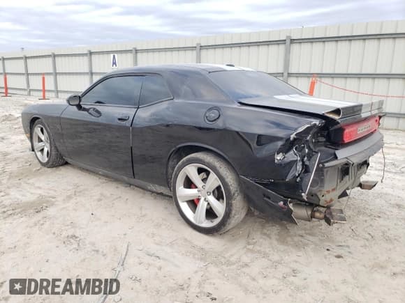 ✅ 2012 Dodge Challenger SRT-8 392 • VIN: 2C3CDYCJ9CH176411 • Lot: 42472935. Wystawiony na Copart z przebiegiem 83 919 mil. Bezpłatny archiwum sprzedaży aukcyjnych z USA i szczegółowy raport historii pojazdu na DreamBid. Zdjęcie 2.