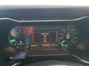 ✅ 2018 Ford Mustang EcoBoost Premium • VIN: 1FATP8UH5J5117767 • Lot: 82194015. Wystawiony na Copart z przebiegiem 90 912 mil. Bezpłatny archiwum sprzedaży aukcyjnych z USA i szczegółowy raport historii pojazdu na DreamBid. Zdjęcie 9.