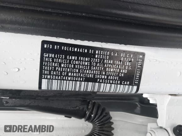 ✅ 2019 Volkswagen Beetle S • VIN: 3VW5DAAT4KM504847 • Лот: 41582981. Опубликован ранее на IAAI с пробегом 54 546 миль. Бесплатный доступ к архиву аукционных продаж из США и подробный отчёт об истории автомобиля на DreamBid. Изображение 9.