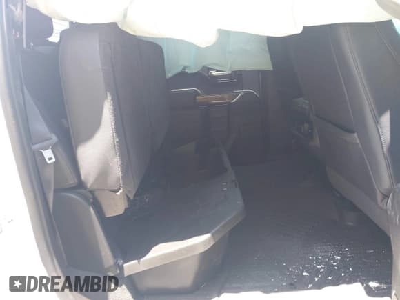 ✅ 2021 Chevrolet Silverado 1500 RST • VIN: 3GCUYEED1MG358762 • Lot: 42544777. Wystawiony na IAAI z przebiegiem 27 782 mil. Bezpłatny archiwum sprzedaży aukcyjnych z USA i szczegółowy raport historii pojazdu na DreamBid. Zdjęcie 8.