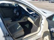 ✅ 2014 Acura TL Technology • VIN: 19UUA8F57EA008907 • Lot: 43152227. Wystawiony na IAAI z przebiegiem 60 810 mil. Bezpłatny archiwum sprzedaży aukcyjnych z USA i szczegółowy raport historii pojazdu na DreamBid. Zdjęcie 5.