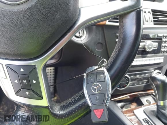 ✅ 2012 Mercedes-Benz C 300 Sport • VIN: WDDGF8BB4CR200153 • Lot: 42585876. Listed on IAAI with 84,843 mi. Free auction sales archive from the USA and detailed vehicle history report at DreamBid. Image 11.