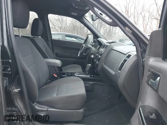 ✅ 2011 Ford Escape XLT • VIN: 1FMCU9DG7BKB03271 • Лот: 41711731. Опубликован ранее на IAAI с пробегом 139 135 миль. Бесплатный доступ к архиву аукционных продаж из США и подробный отчёт об истории автомобиля на DreamBid. Изображение 5.