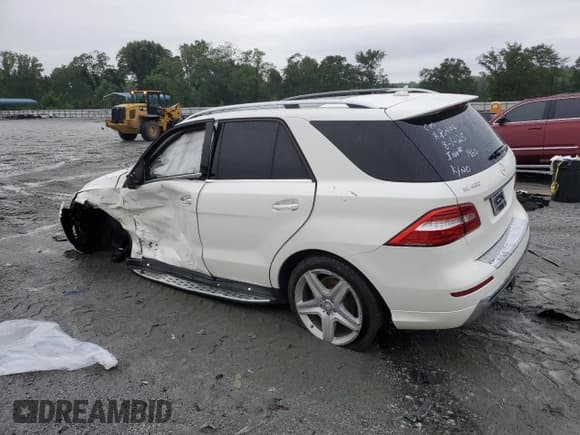 ✅ 2015 Mercedes-Benz M 400 • VIN: 4JGDA5GB4FA471019 • Lot: 67572455. Wystawiony na Copart z przebiegiem 136 236 mil. Bezpłatny archiwum sprzedaży aukcyjnych z USA i szczegółowy raport historii pojazdu na DreamBid. Zdjęcie 2.