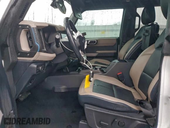 ✅ 2022 Ford Bronco Wildtrak • VIN: 1FMEE5DP2NLB38507 • Lot: 95886285. Listed on Copart with 42,609 mi. Free auction sales archive from the USA and detailed vehicle history report at DreamBid. Image 7.