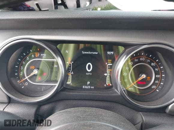 ✅ 2021 Jeep Gladiator Sport S • VIN: 1C6HJTAG5ML570892 • Lot: 42125056. Wystawiony na IAAI z przebiegiem 83 623 mil. Bezpłatny archiwum sprzedaży aukcyjnych z USA i szczegółowy raport historii pojazdu na DreamBid. Zdjęcie 7.