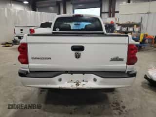 2008 Dodge Dakota Bighorn/Lonestar с VIN 1D7HE38K88S590577, выставлен на аукционе Copart как лот 73517754 с пробегом 128 163 миль миль и Списание • Salvage title. История ставок и продаж доступна на DreamBid. Изображение 6.