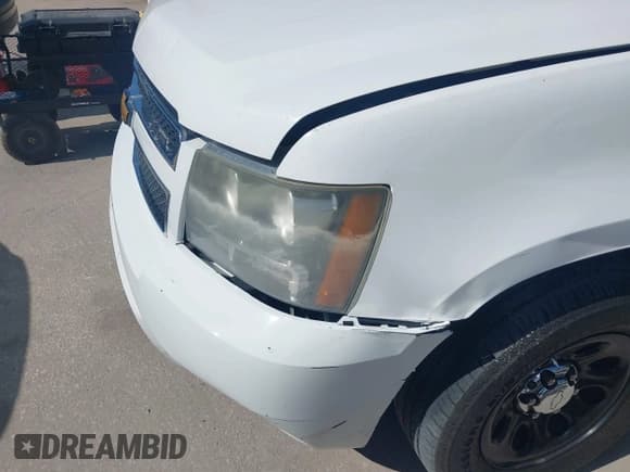 ✅ 2014 Chevrolet Tahoe Commercial • VIN: 1GNLC2E09ER192179 • Lot: 43382967. Wystawiony na IAAI z przebiegiem 147 160 mil. Bezpłatny archiwum sprzedaży aukcyjnych z USA i szczegółowy raport historii pojazdu na DreamBid. Zdjęcie 6.