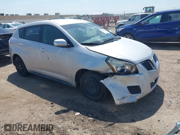 ✅ 2010 Pontiac Vibe 1SB • VIN: 5Y2SP6E09AZ404735 • Lot: 42943066. Listed on IAAI with 277,389 mi. Free auction sales archive from the USA and detailed vehicle history report at DreamBid. Image 1.