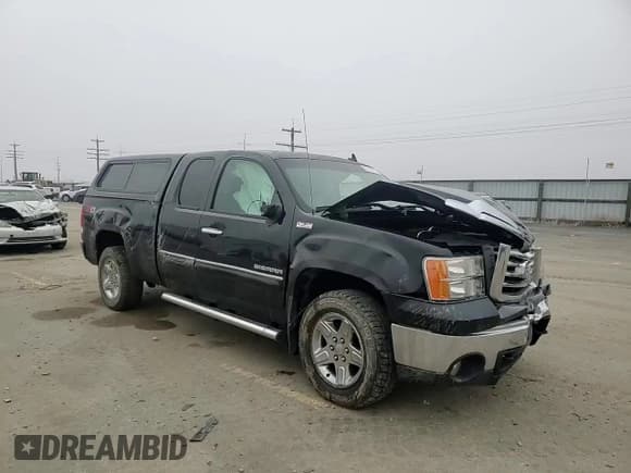 ✅ 2010 GMC Sierra 1500 • VIN: 1GTSKWE28AZ112526 • Lot: 82182794. Wystawiony na Copart z przebiegiem 218 265 mil. Bezpłatny archiwum sprzedaży aukcyjnych z USA i szczegółowy raport historii pojazdu na DreamBid. Zdjęcie 10.