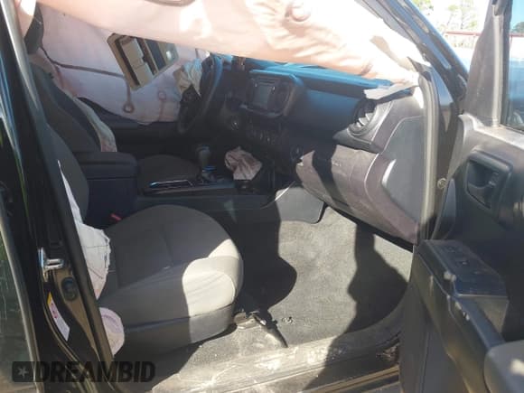 ✅ 2018 Toyota Tacoma SR • VIN: 5TFAX5GN0JX110943 • Лот: 43523263. Опубликован ранее на IAAI с пробегом 88 649 миль. Бесплатный доступ к архиву аукционных продаж из США и подробный отчёт об истории автомобиля на DreamBid. Изображение 5.