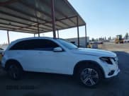 ✅ 2018 Mercedes-Benz GLC 300 • VIN: WDC0G4KB7JV062186 • Lot: 43397822. Wystawiony na IAAI z przebiegiem 81 232 mil. Bezpłatny archiwum sprzedaży aukcyjnych z USA i szczegółowy raport historii pojazdu na DreamBid. Zdjęcie 13.