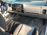 ✅ 2007 Chevrolet Silverado 2500HD Work Truck • VIN: 1GCHC24K67E539771 • Lot: 71622395. Wystawiony na Copart z przebiegiem 160 011 mil. Bezpłatny archiwum sprzedaży aukcyjnych z USA i szczegółowy raport historii pojazdu na DreamBid. Zdjęcie 8.