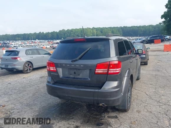✅ 2018 Dodge Journey SE • VIN: 3C4PDCAB8JT508144 • Lot: 43004779. Wystawiony na IAAI z przebiegiem 153 238 mil. Bezpłatny archiwum sprzedaży aukcyjnych z USA i szczegółowy raport historii pojazdu na DreamBid. Zdjęcie 4.