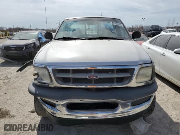 ✅ 1998 Ford F-150 • VIN: 1FTZF18W9WKA65043 • Лот: 48902695. Опубликован ранее на Copart с пробегом 133 727 миль. Бесплатный доступ к архиву аукционных продаж из США и подробный отчёт об истории автомобиля на DreamBid. Изображение 5.