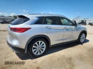 ✅ 2019 Infiniti QX50 Essential • VIN: 3PCAJ5M35KF100831 • Lot: 80499775. Wystawiony na Copart z przebiegiem 50 185 mil. Bezpłatny archiwum sprzedaży aukcyjnych z USA i szczegółowy raport historii pojazdu na DreamBid. Zdjęcie 3.