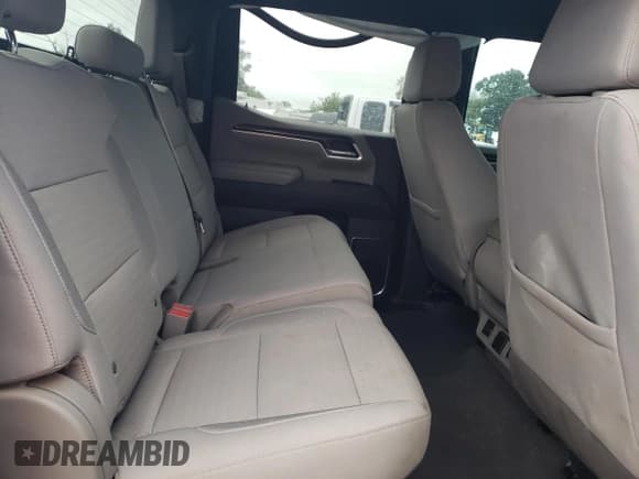 ✅ 2023 GMC Sierra 1500 SLE • VIN: 1GTUUBED4PZ121018 • Лот: 83947735. Опубликован ранее на Copart с пробегом 51 484 миль. Бесплатный доступ к архиву аукционных продаж из США и подробный отчёт об истории автомобиля на DreamBid. Изображение 10.