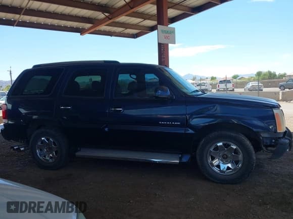 ✅ 2006 Cadillac Escalade • VIN: 1GYEK63N76R120886 • Lot: 43032507. Listed on IAAI with 182,181 mi. Free auction sales archive from the USA and detailed vehicle history report at DreamBid. Image 14.