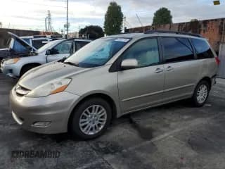 ✅ 2010 Toyota Sienna XLE • VIN: 5TDYK4CC5AS295556 • Lot: 93507115. Listed on Copart with 156,662 mi. Free auction sales archive from the USA and detailed vehicle history report at DreamBid. Image 1.