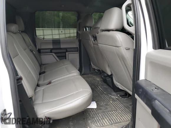 ✅ 2021 Ford F-250 XL • VIN: 1FT7W2A62MEC51039 • Lot: 50274814. Wystawiony na Copart z przebiegiem 49 175 mil. Bezpłatny archiwum sprzedaży aukcyjnych z USA i szczegółowy raport historii pojazdu na DreamBid. Zdjęcie 6.