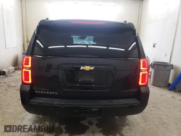 ✅ 2015 Chevrolet Suburban LT • VIN: 1GNSKJKC2FR533978 • Lot: 89491375. Wystawiony na Copart z przebiegiem 148 405 mil. Bezpłatny archiwum sprzedaży aukcyjnych z USA i szczegółowy raport historii pojazdu na DreamBid. Zdjęcie 6.