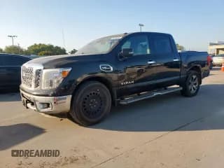✅ 2017 Nissan Titan SL • VIN: 1N6AA1E60HN564246 • Lot: 80580345. Wystawiony na Copart z przebiegiem 114 903 mil. Bezpłatny archiwum sprzedaży aukcyjnych z USA i szczegółowy raport historii pojazdu na DreamBid. Zdjęcie 1.