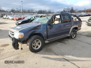 ✅ 1999 Ford Explorer XLT • VIN: 1FMZU35P0XZB77099 • Lot: 71798335. Listed on Copart with 231,220 mi. Free auction sales archive from the USA and detailed vehicle history report at DreamBid. Image 1.
