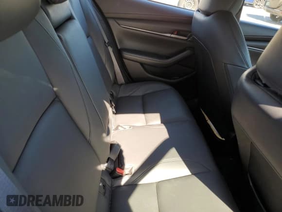 ✅ 2023 Mazda 3 S Select • VIN: 3MZBPABM8PM350975 • Lot: 83761675. Listed on Copart with 41,118 mi. Free auction sales archive from the USA and detailed vehicle history report at DreamBid. Image 10.