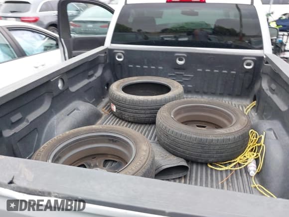 ✅ 2016 Chevrolet Silverado 1500 Work Truck • VIN: 1GCNCNEH9GZ213219 • Лот: 42397474. Опубликован ранее на IAAI с пробегом 197 885 миль. Бесплатный доступ к архиву аукционных продаж из США и подробный отчёт об истории автомобиля на DreamBid. Изображение 12.