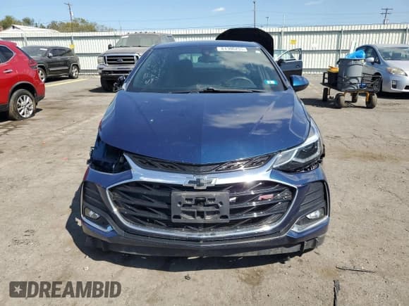 ✅ 2019 Chevrolet Cruze LT • VIN: 1G1BE5SM4K7110298 • Lot: 81306255. Listed on Copart with 94,930 mi. Free auction sales archive from the USA and detailed vehicle history report at DreamBid. Image 5.