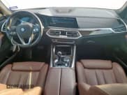 ✅ 2021 BMW X5 xDrive45e • VIN: 5UXTA6C00M9H53815 • Lot: 90599405. Wystawiony na Copart z przebiegiem 42 736 mil. Bezpłatny archiwum sprzedaży aukcyjnych z USA i szczegółowy raport historii pojazdu na DreamBid. Zdjęcie 8.