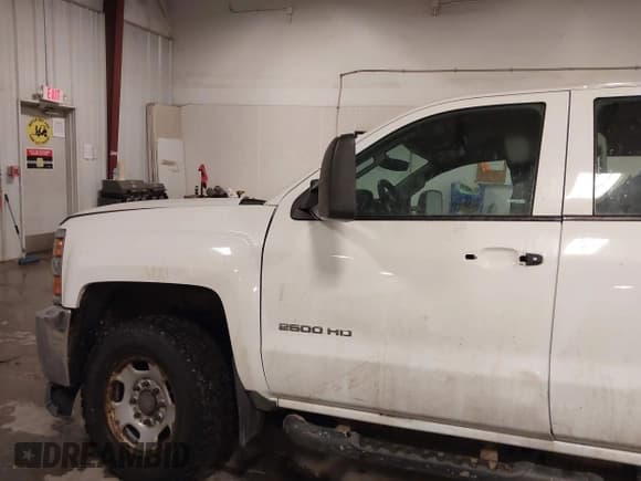 ✅ 2015 Chevrolet Silverado 2500HD Work Truck • VIN: 1GC1KUEG8FF173413 • Lot: 41822540. Listed on IAAI with 198,888 mi. Free auction sales archive from the USA and detailed vehicle history report at DreamBid. Image 20.