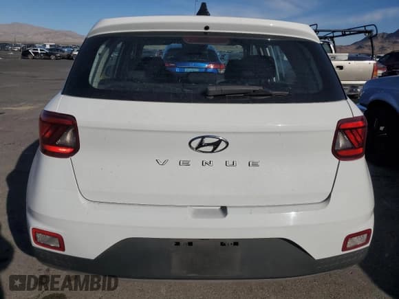 ✅ 2021 Hyundai Venue SE • VIN: KMHRB8A39MU066601 • Lot: 47623855. Listed on Copart with 71,881 mi. Free auction sales archive from the USA and detailed vehicle history report at DreamBid. Image 6.
