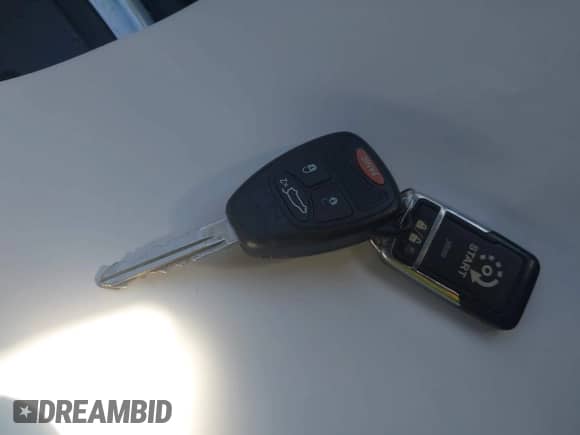 2012 Dodge Avenger SXT z VIN 1C3CDZCB0CN290853, wystawiony jako IAAI lot #43614034 z przebiegiem 160 098 mil mil oraz . Historia ofert i sprzedaży dostępna na DreamBid. Obrazek 11.