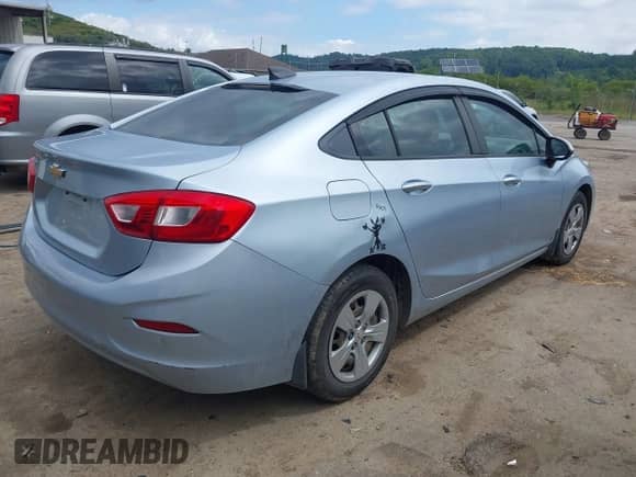 2017 Chevrolet Cruze LS с VIN 1G1BB5SMXH7190658, выставлен на аукционе IAAI как лот 42989297 с пробегом 123 494 миль миль и . История ставок и продаж доступна на DreamBid. Изображение 4.