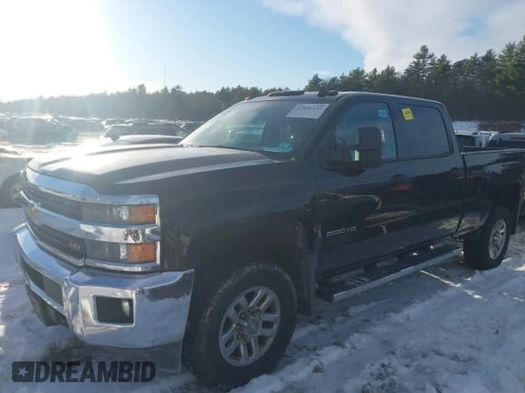 ✅ 2015 Chevrolet Silverado 2500HD LT • VIN: 1GC1KVEG9FF102081 • Лот: 43846233. Опубликован ранее на IAAI с пробегом 117 900 миль. Бесплатный доступ к архиву аукционных продаж из США и подробный отчёт об истории автомобиля на DreamBid. Изображение 6.