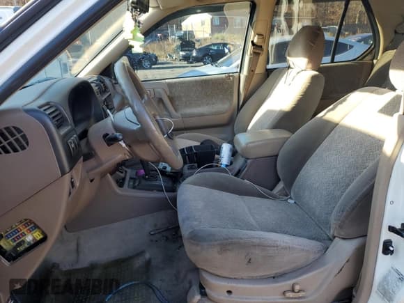 ✅ 2001 Isuzu Rodeo S • VIN: 4S2CK58W414338481 • Lot: 80849314. Listed on Copart with 109,036 mi. Free auction sales archive from the USA and detailed vehicle history report at DreamBid. Image 7.