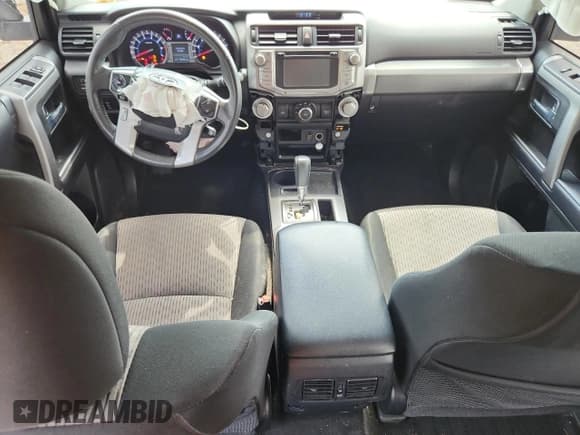 ✅ 2018 Toyota 4Runner SR5 • VIN: JTEZU5JR1J5186864 • Лот: 70490855. Опубликован ранее на Copart с пробегом 95 986 миль. Бесплатный доступ к архиву аукционных продаж из США и подробный отчёт об истории автомобиля на DreamBid. Изображение 8.