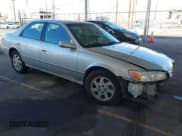 ✅ 2000 Toyota Camry LE • VIN: JT2BF28K6Y0252283 • Лот: 43714778. Опубликован ранее на IAAI с пробегом 121 643 миль. Бесплатный доступ к архиву аукционных продаж из США и подробный отчёт об истории автомобиля на DreamBid. Изображение 1.