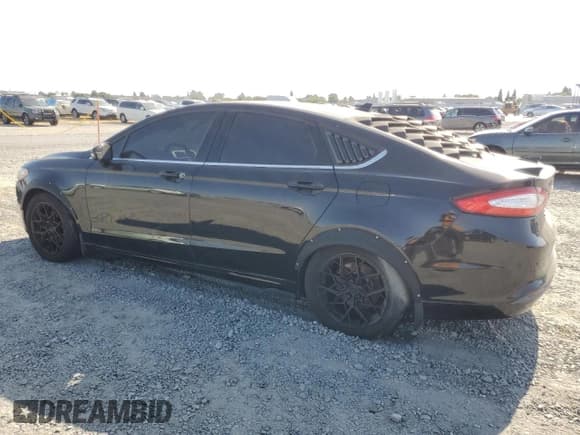 ✅ 2016 Ford Fusion SE • VIN: 3FA6P0H77GR316082 • Lot: 60082205. Listed on Copart with 172,477 mi. Free auction sales archive from the USA and detailed vehicle history report at DreamBid. Image 2.