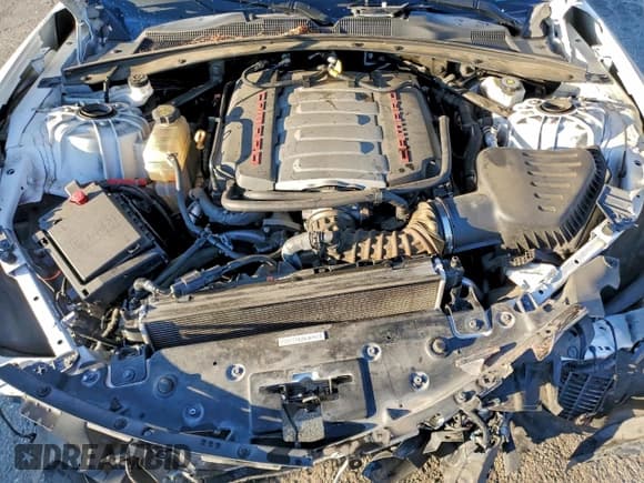 ✅ 2018 Chevrolet Camaro 1SS • VIN: 1G1FE1R78J0158596 • Lot: 93985195. Wystawiony na Copart z przebiegiem 53 218 mil. Bezpłatny archiwum sprzedaży aukcyjnych z USA i szczegółowy raport historii pojazdu na DreamBid. Zdjęcie 11.