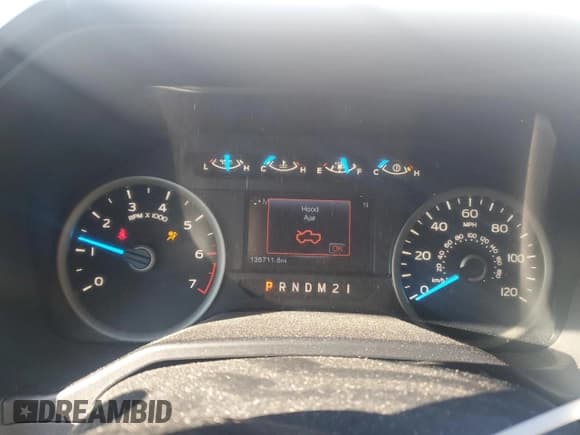 ✅ 2015 Ford F-150 XLT • VIN: 1FTEW1CP4FKF12179 • Lot: 93344595. Listed on Copart with 135,711 mi. Free auction sales archive from the USA and detailed vehicle history report at DreamBid. Image 9.