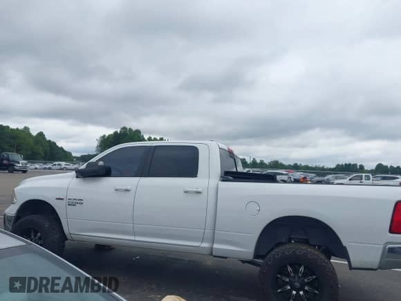 2019 Ram 1500 Big Horn with VIN 1C6RR6TT2KS561630, listed as a IAAI auction lot 43203396 with 107,570 mi miles and . Bid and sale history available at DreamBid. Image 15.