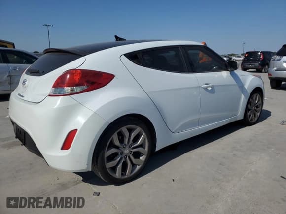 ✅ 2012 Hyundai Veloster w/Black Int • VIN: KMHTC6AD1CU049595 • Lot: 74538434. Wystawiony na Copart z przebiegiem 168 649 mil. Bezpłatny archiwum sprzedaży aukcyjnych z USA i szczegółowy raport historii pojazdu na DreamBid. Zdjęcie 3.