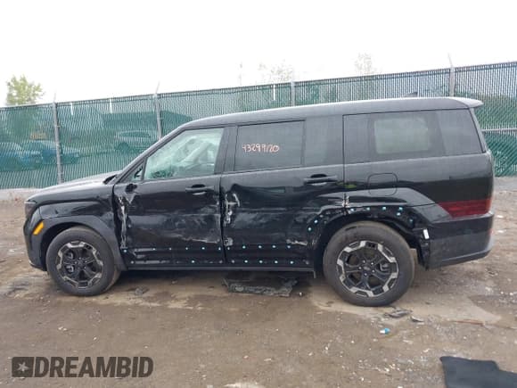 ✅ 2025 Hyundai Santa Fe SE • VIN: 5NMP1DGL4SH069747 • Lot: 43299120. Listed on IAAI with 4,669 mi. Free auction sales archive from the USA and detailed vehicle history report at DreamBid. Image 14.