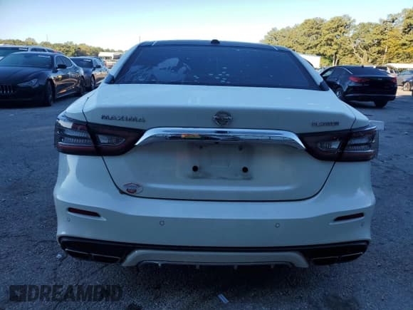 ✅ 2021 Nissan Maxima Platinum • VIN: 1N4AA6FV9MC511949 • Лот: 86795265. Опубликован ранее на Copart с пробегом 112 037 миль. Бесплатный доступ к архиву аукционных продаж из США и подробный отчёт об истории автомобиля на DreamBid. Изображение 6.