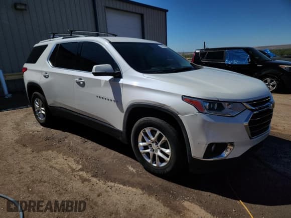 ✅ 2018 Chevrolet Traverse LT Cloth • VIN: 1GNERGKW5JJ191472 • Lot: 82128095. Wystawiony na Copart z przebiegiem 130 797 mil. Bezpłatny archiwum sprzedaży aukcyjnych z USA i szczegółowy raport historii pojazdu na DreamBid. Zdjęcie 4.