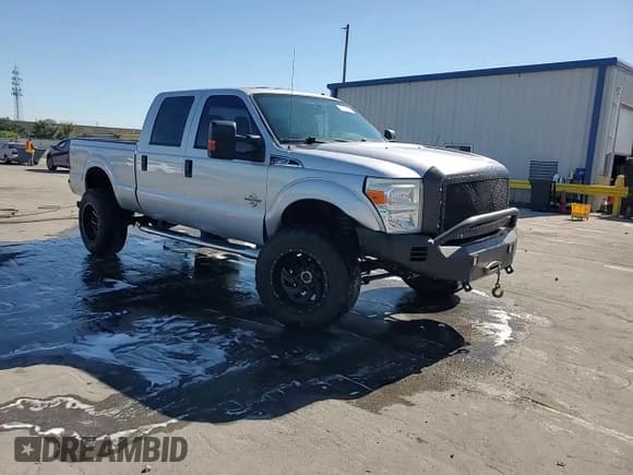✅ 2015 Ford F-250 Lariat • VIN: 1FT7W2BT8FEA81244 • Лот: 91305805. Опубликован ранее на Copart с пробегом 272 438 миль. Бесплатный доступ к архиву аукционных продаж из США и подробный отчёт об истории автомобиля на DreamBid. Изображение 13.